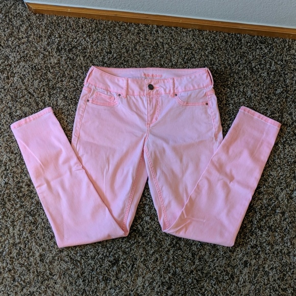 2 for $5 Maurices Light Pink Denim Jeans Sz S-R - Picture 1 of 7